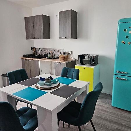 Appartement 4 Personnes Vue Mer A Santec Au Pied De La Plage Du Dossen Dış mekan fotoğraf